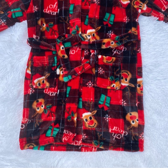 Rudolph Christmas Bathrobe - Picture 2 of 12